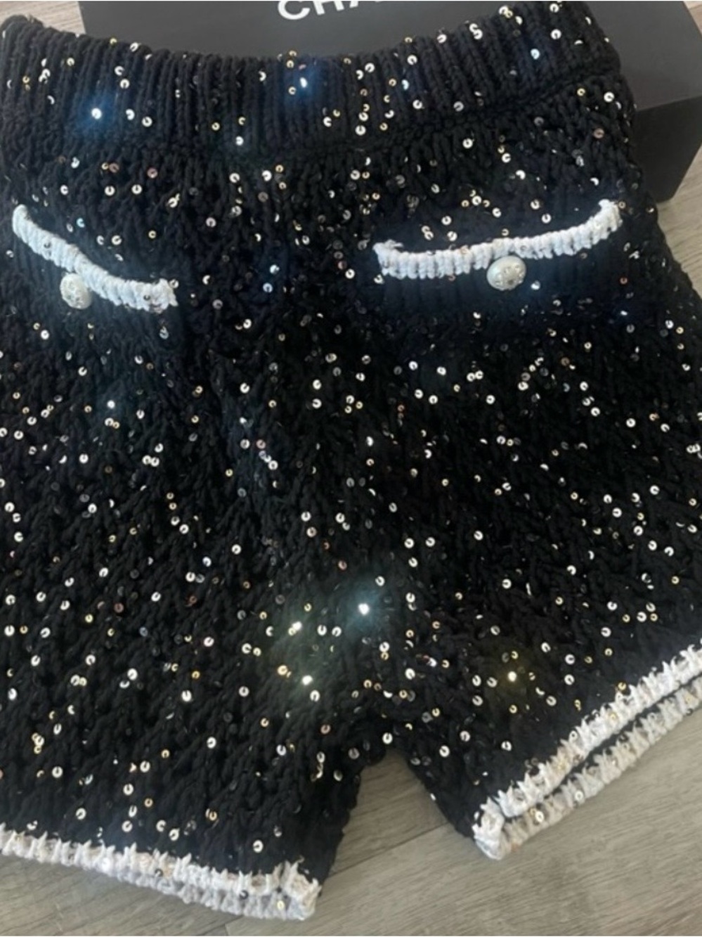 CHANNEL BLACK SEQUIN HIGH-WAIS SHORTS EU SIZE 36 US S/M NWT
100% AUTHENTIC - Picture 3 of 7